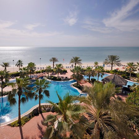 Moevenpick Hotel & Resort Al Bida'A Salmiya Bagian luar foto The beach at the Jumeirah Beach Hotel