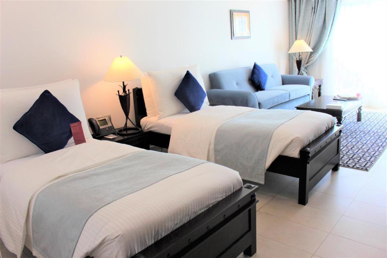 Moevenpick Hotel & Resort Al Bida'A Salmiya Bagian luar foto